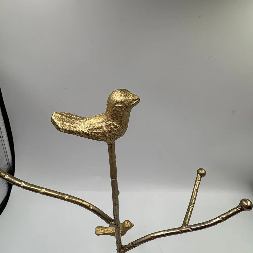 Unbranded decorative gold